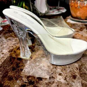 Heels size 8.5